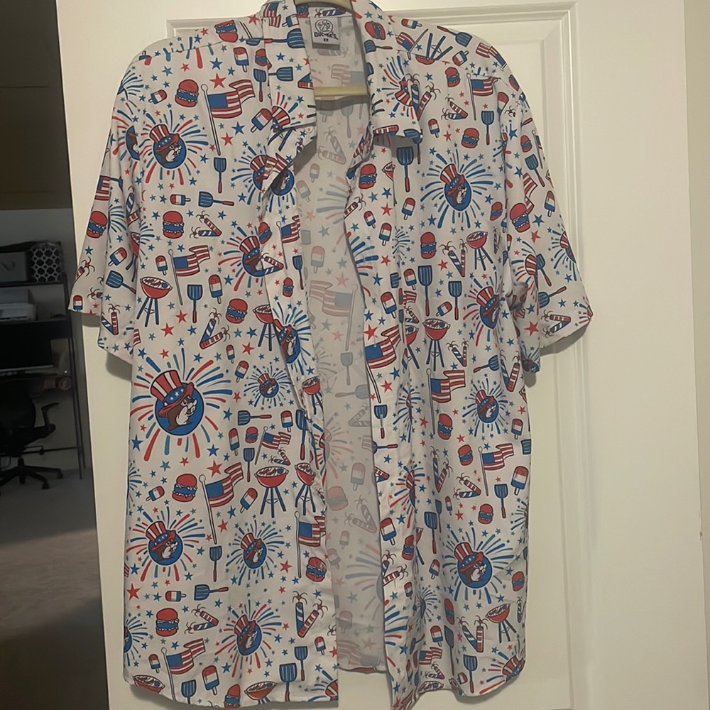 Bucee's White American Themed Button Down